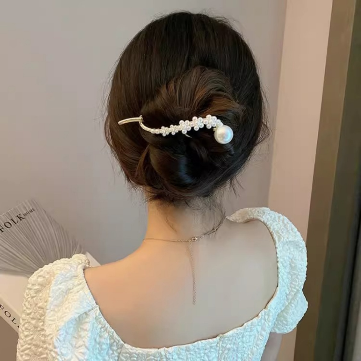 Elegant Glitter Pearl Hair Cli - Korean Lifestyle & Kids Boutique Photos recension och pris