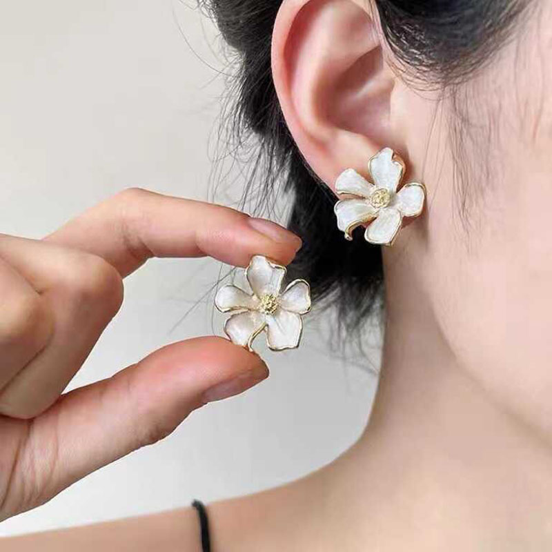 White Color Flower Enamel Kore - Korean Lifestyle Aesthetic recension och pris
